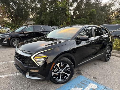 2024 Kia Sportage EX