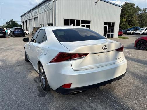 2018 Lexus IS 300 Base