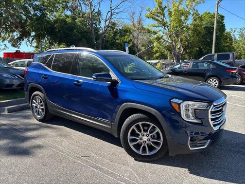 2022 GMC Terrain SLT