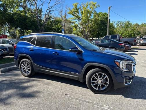 2022 GMC Terrain SLT