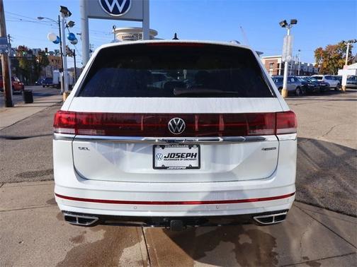 2026 Volkswagen Atlas 2.0T SEL Premium R-Line