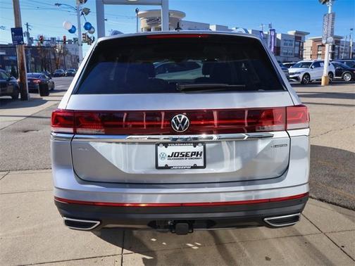 2026 Volkswagen Atlas 2.0T SEL