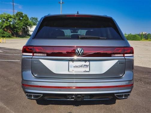 2025 Volkswagen Atlas 2.0T SEL Premium R-Line