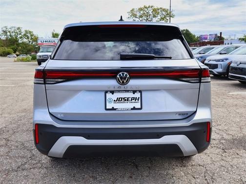 2025 Volkswagen Tiguan SE