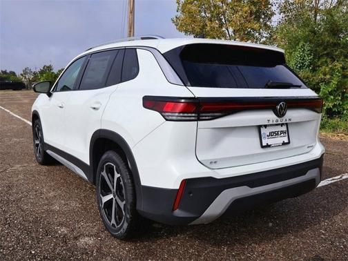 2025 Volkswagen Tiguan SE