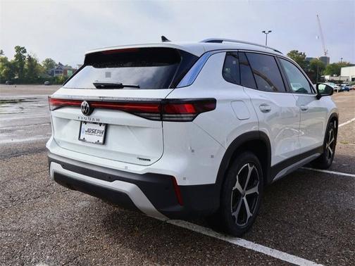 2025 Volkswagen Tiguan SE