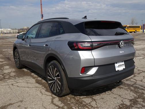 2025 Volkswagen ID.4 Pro