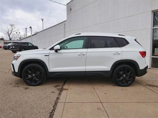 2022 Volkswagen Taos SE