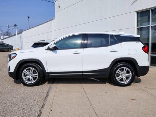 Summit White 2019 GMC Terrain SLE