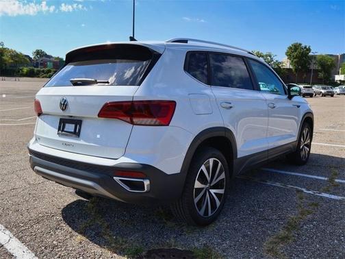 2022 Volkswagen Taos SE