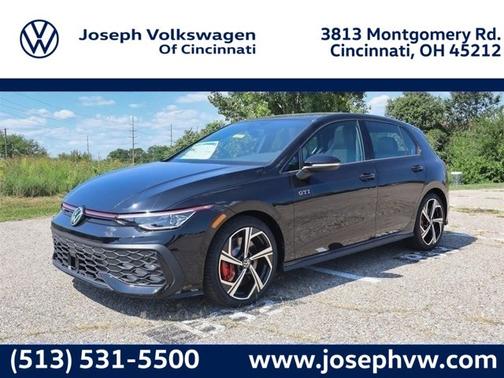 2025 Volkswagen Golf GTI SE