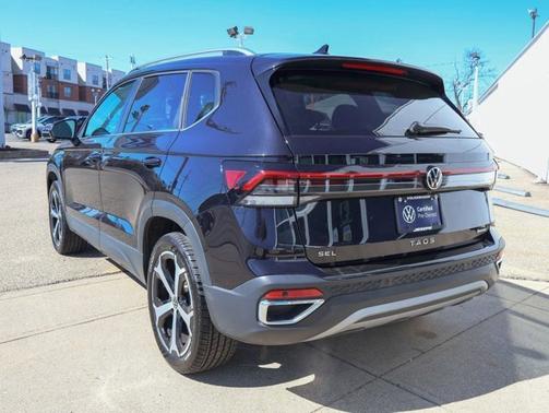2025 Volkswagen Taos SEL