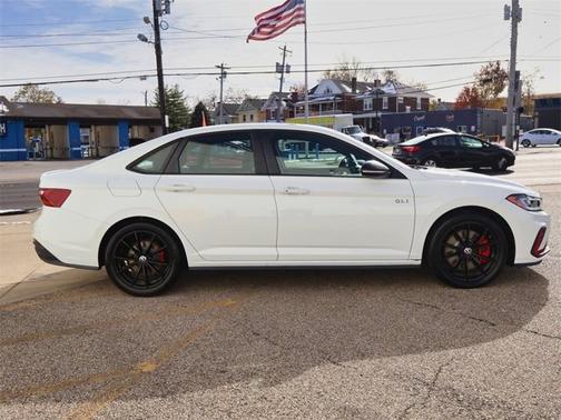 2025 Volkswagen Jetta GLI Autobahn