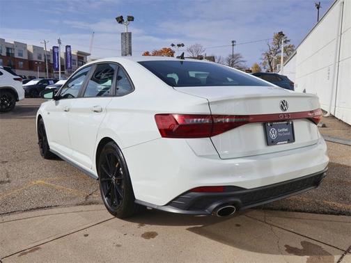 2025 Volkswagen Jetta GLI Autobahn