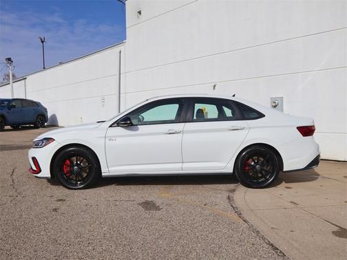 2025 Volkswagen Jetta GLI Autobahn