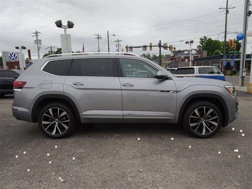 2025 Volkswagen Atlas 2.0T SEL Premium R-Line