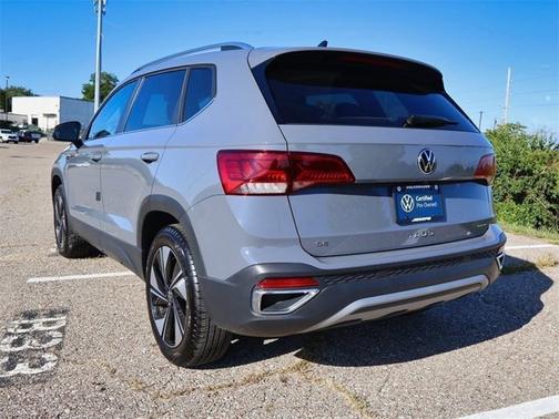 2024 Volkswagen Taos SE