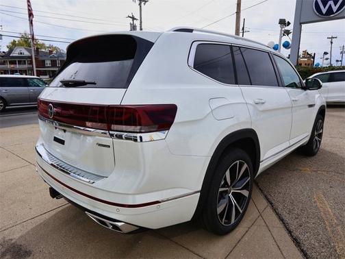 2026 Volkswagen Atlas 2.0T SEL Premium R-Line