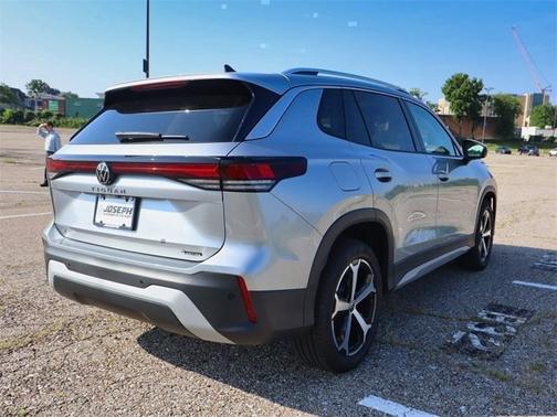 2025 Volkswagen Tiguan SE