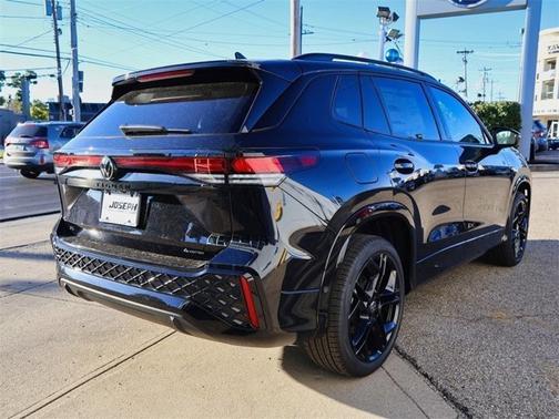 2026 Volkswagen Tiguan SE R-Line Black