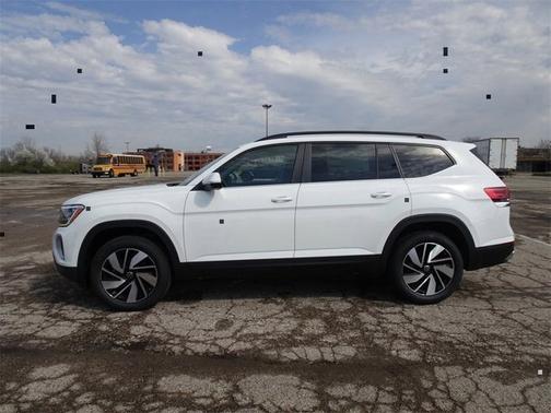 2025 Volkswagen Atlas 2.0T SE w/Technology