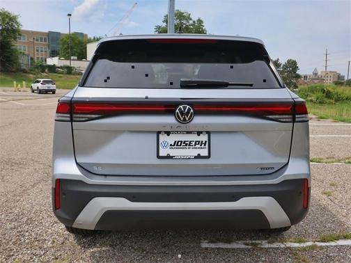 2025 Volkswagen Tiguan SE