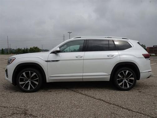 2025 Volkswagen Atlas 2.0T SEL Premium R-Line