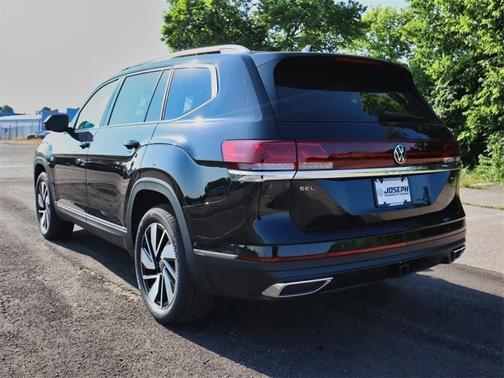 2025 Volkswagen Atlas 2.0T SEL