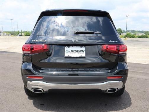 2023 Mercedes-Benz GLB 250 GLB 250