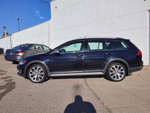 2017 Volkswagen Golf Alltrack TSI SEL