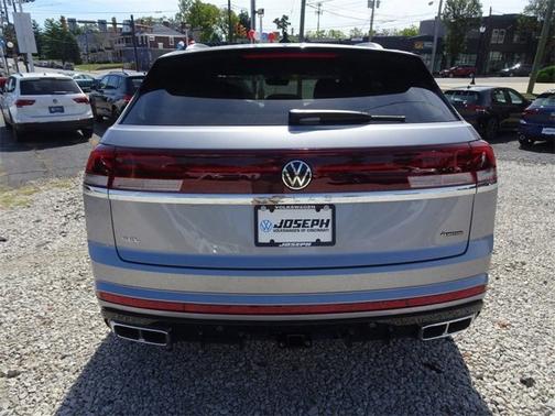 2024 Volkswagen Atlas Cross Sport 2.0T SEL Premium R-Line