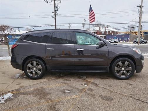 2017 Chevrolet Traverse 2LT