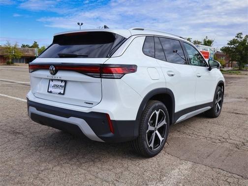 2025 Volkswagen Tiguan SE