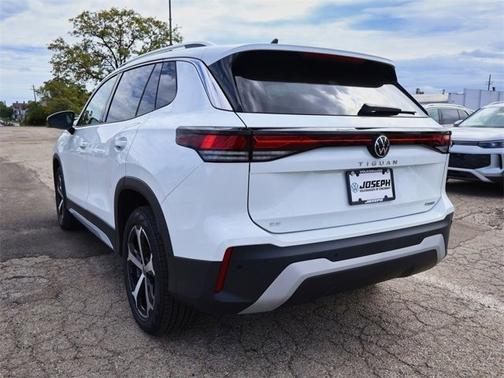 2025 Volkswagen Tiguan SE