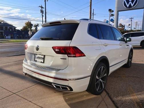 2024 Volkswagen Tiguan SEL R-Line