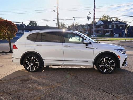 2024 Volkswagen Tiguan SEL R-Line