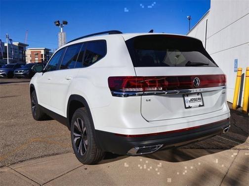 2026 Volkswagen Atlas 2.0T SE