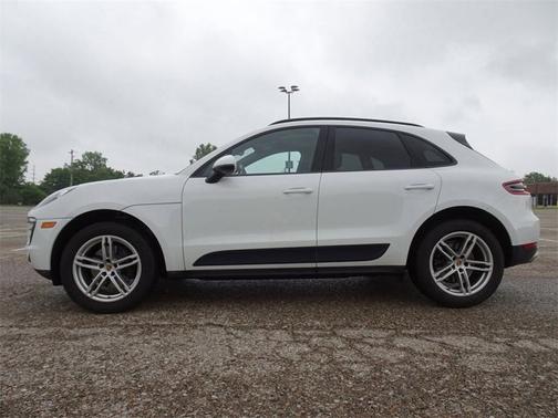 2018 Porsche Macan Base