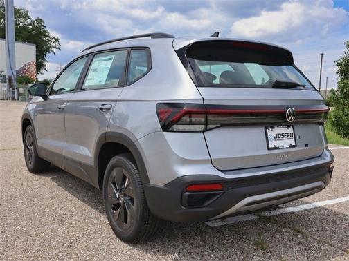 2025 Volkswagen Taos S