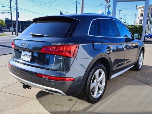 2020 Audi Q5 45 Premium