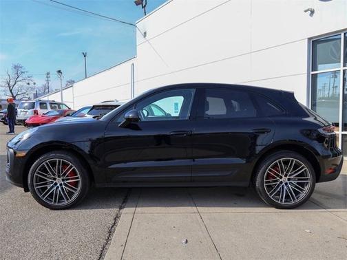 2023 Porsche Macan S