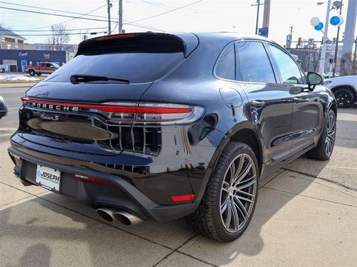 2023 Porsche Macan S