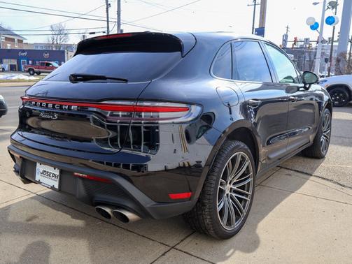 2023 Porsche Macan S