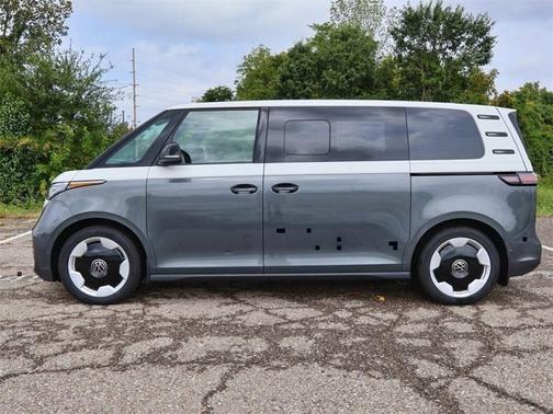 2025 Volkswagen ID. Buzz Pro S Plus