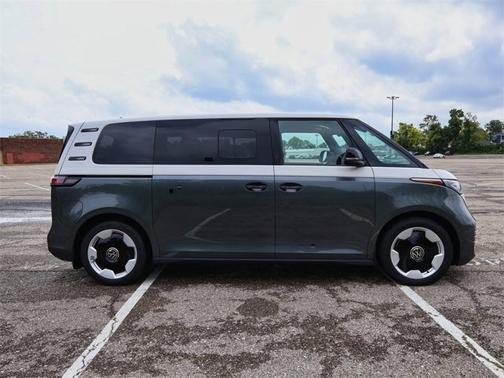 2025 Volkswagen ID. Buzz Pro S Plus