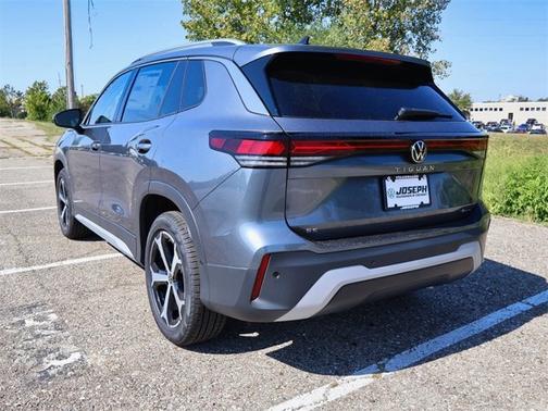 2025 Volkswagen Tiguan SE