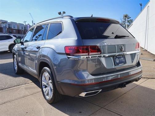 2022 Volkswagen Atlas 3.6L V6 SE w/Technology