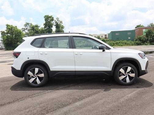 2025 Volkswagen Taos S