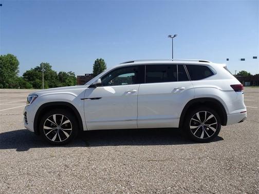 2024 Volkswagen Atlas 2.0T SEL Premium R-Line