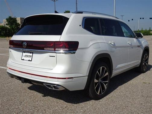 2024 Volkswagen Atlas 2.0T SEL Premium R-Line